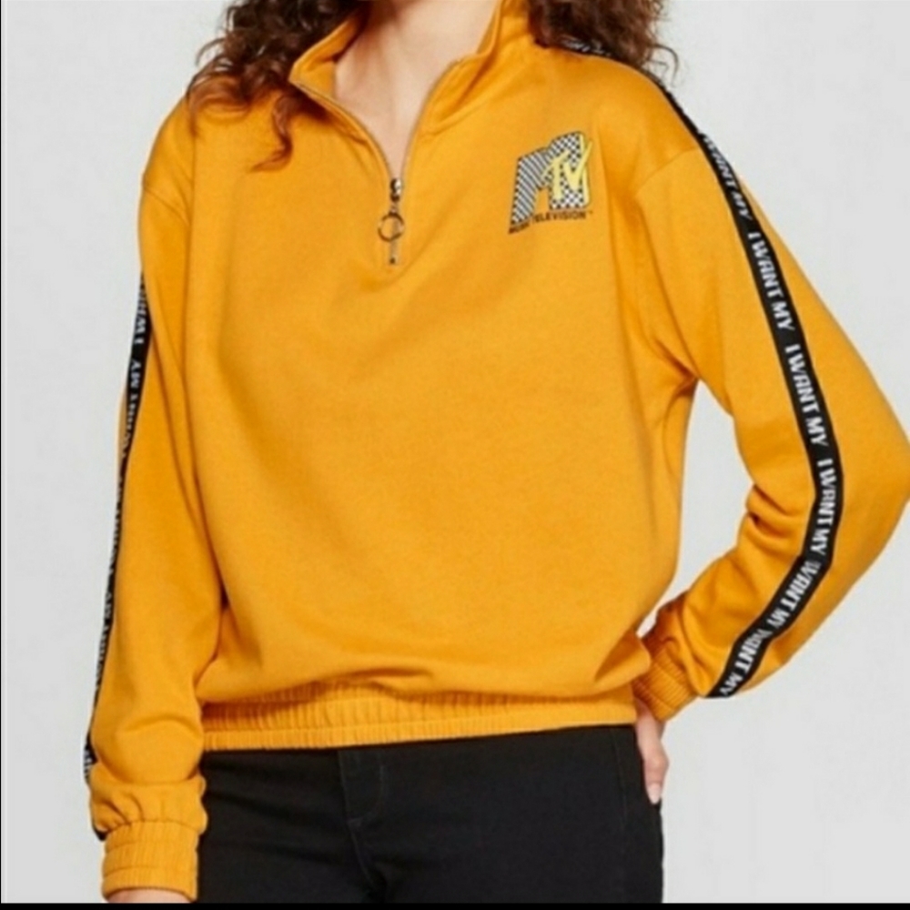 MTV sweatshirt